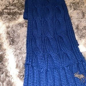 Really thick royal blue Abercrombie & Fitch scarf